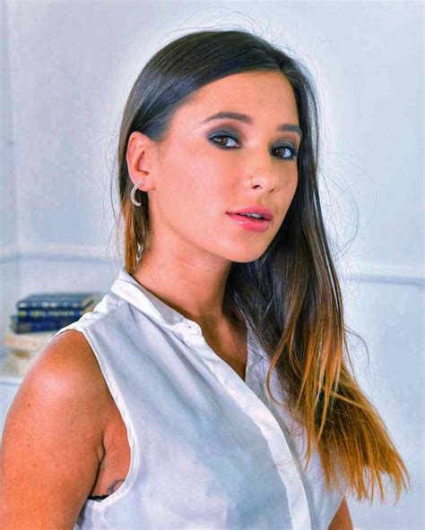 Liya Silver is a 'Seductress' for DDFNetwork VR .